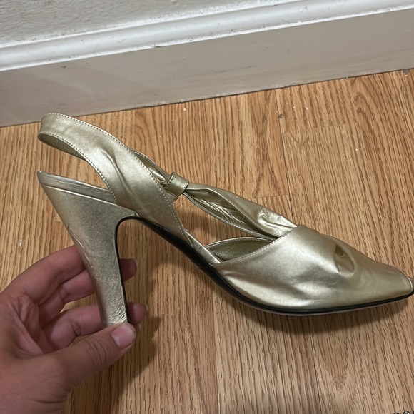 Vintage MARC JACOBS gold heels. Size 39.5 - Picture 4 of 10